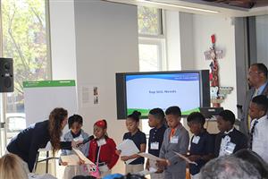 12 Chesterfield Academy students discuss rising sea levels for the Elizabeth River Project 12 Chesterfield Academy students discuss rising sea levels for the Elizabeth River Project